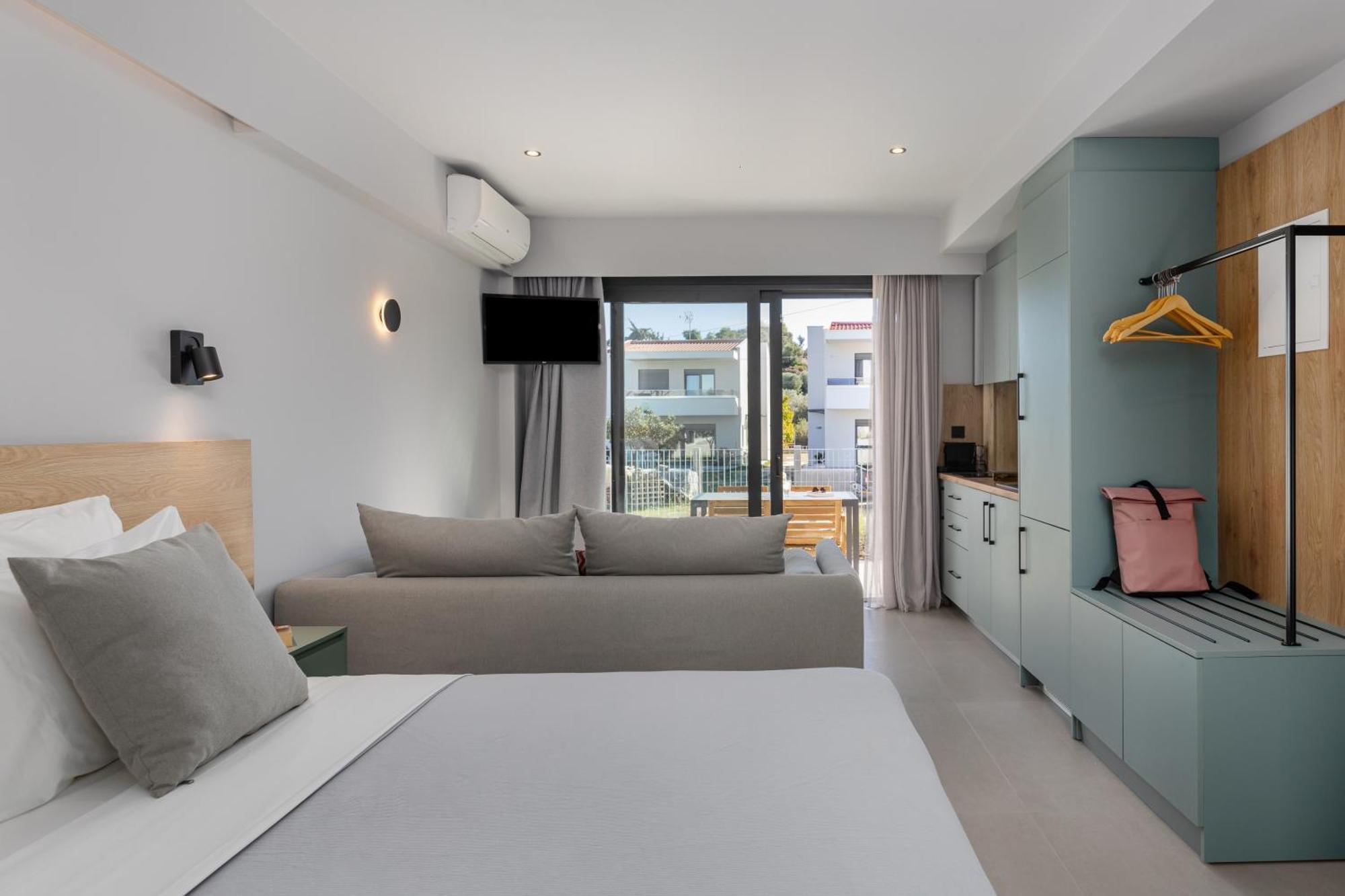 The 8 Suites Полихроно Екстериор снимка
